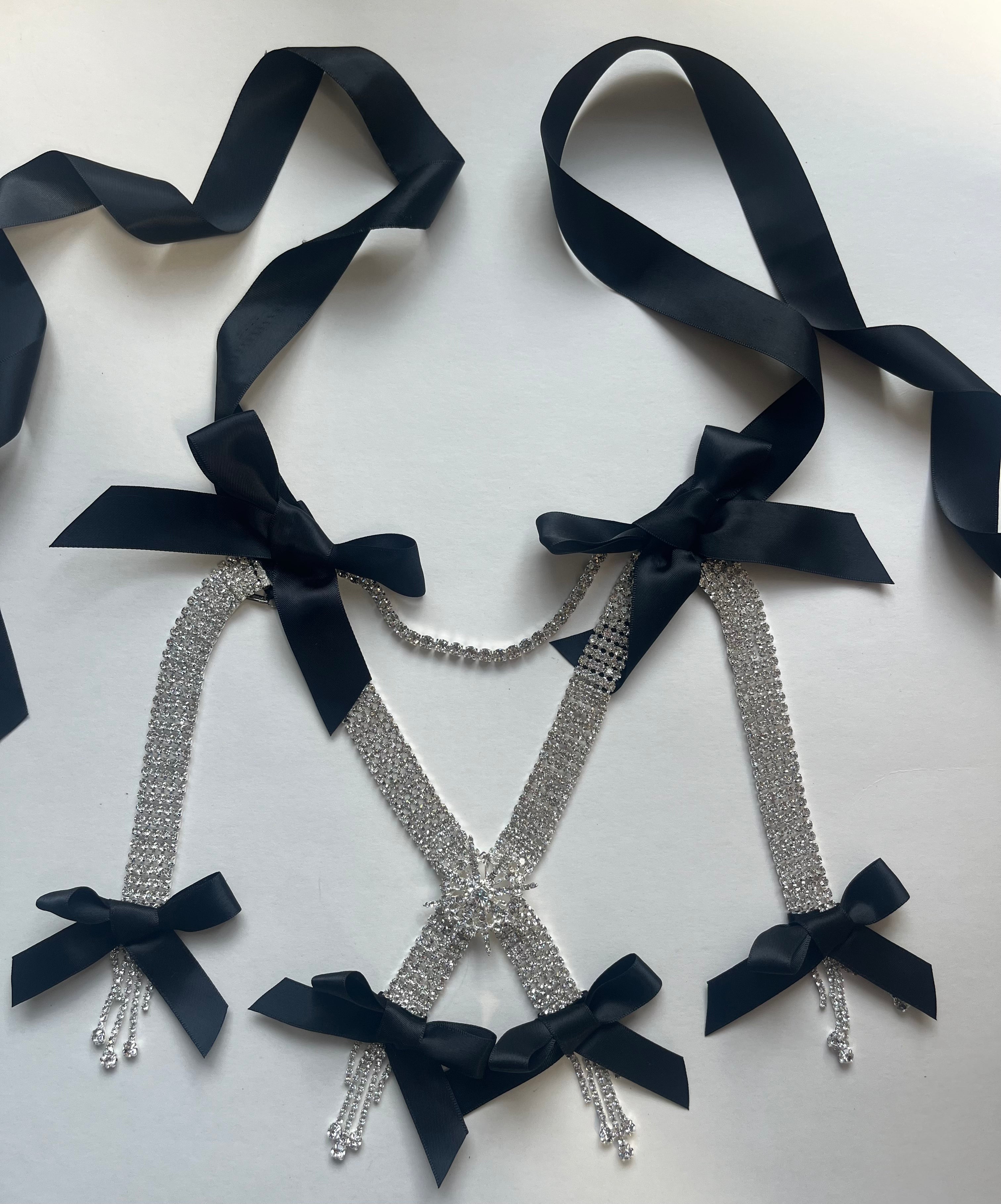 The Affair of the Diamond Necklace sample