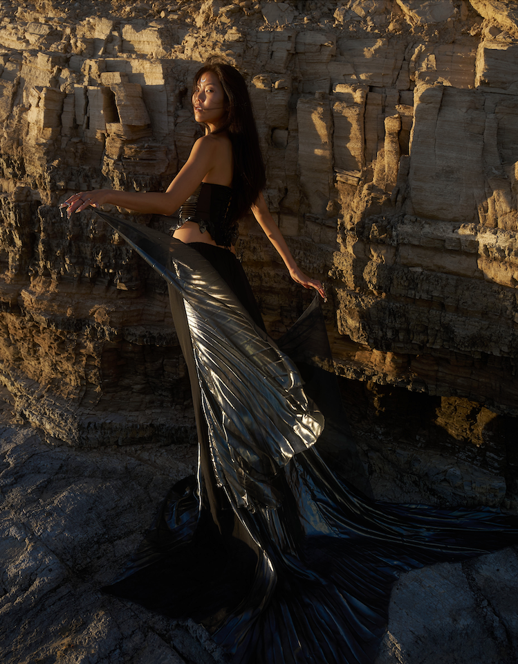 The Tail in Whimsy Black