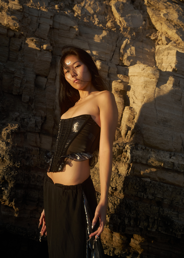 Sea Glass Corset in Whimsy Black