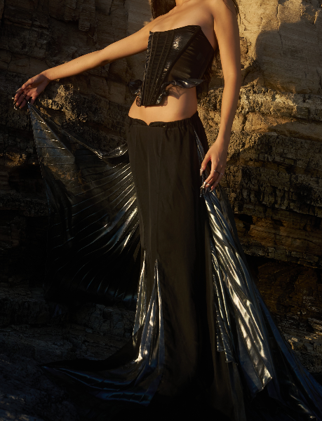 Sea Glass Corset in Whimsy Black