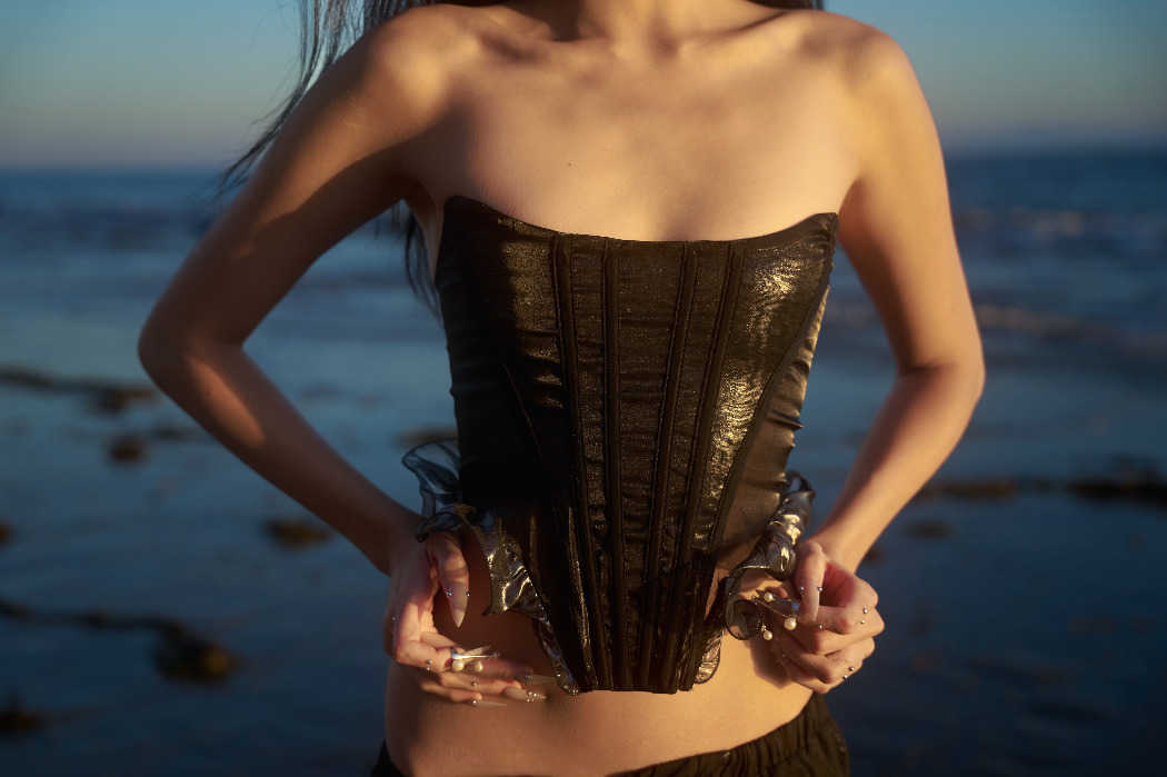 Sea Glass Corset in Whimsy Black