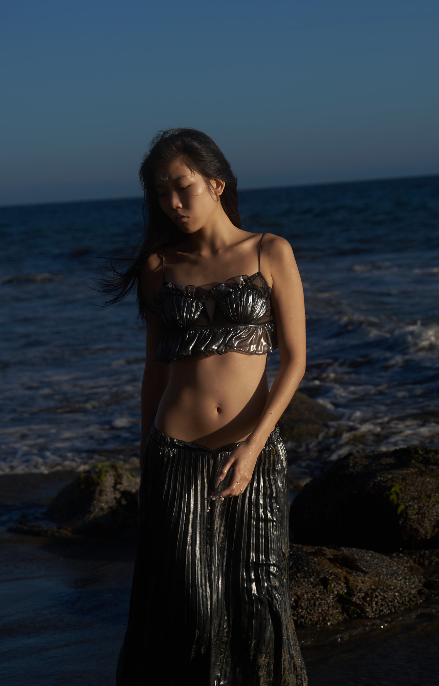 Sea Shell Top in Whimsy Black