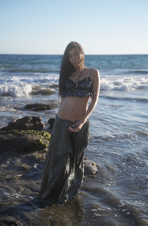 Sea Shell Top in Whimsy Black