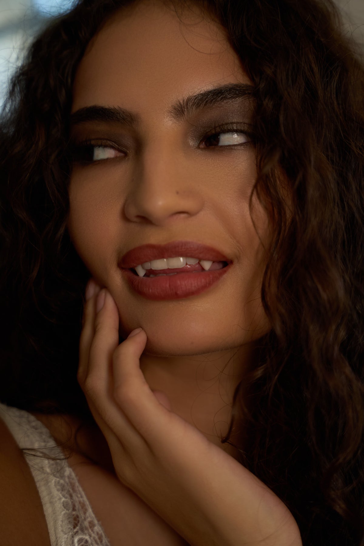 Natural Hart Fangs